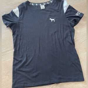 VS Pink short sleeve tee